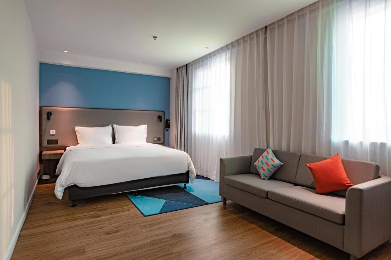 Holiday Inn Express Shantou City Center By Ihg Exterior photo